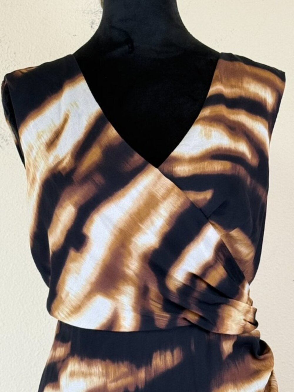 VTG Ann Taylor Silk Dress 12 Brown Animal Print Stretch Sleeveless Surplice - Picture 4 of 16